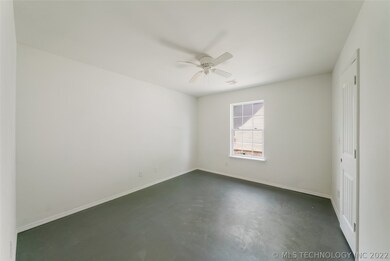 207 N Division St, Cleveland, OK 74020 - photo 7