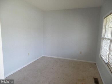 72 Willowby Ct, Bunker Hill, WV 25413 - photo 3