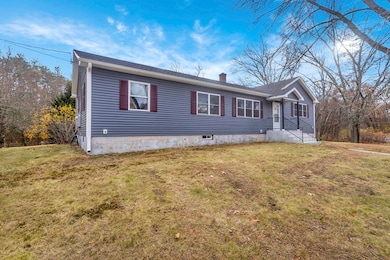 401 Grayson Dr, Springfield, MA 01119 - photo 6