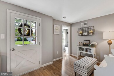 2837 Diamond St, Hatfield, PA 19440 - photo 3