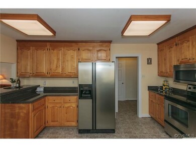 Refrigerator conveys.