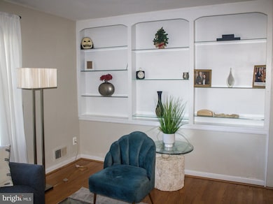 3314 Dauphine Dr, Falls Church, VA 22042 - photo 3