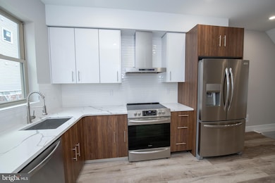 2213 Emerald St, Philadelphia, PA 19125 - photo 3