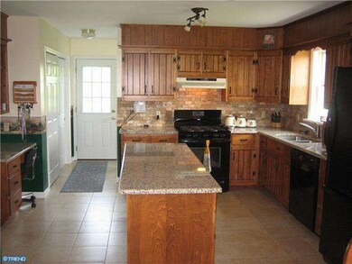 76 Worman Rd, Douglassville, PA 19518 - photo 4