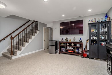 78 Lochmere Ln unit U415, Nashua, NH 03063 - photo 6