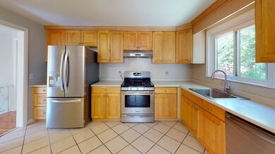 831 Lagrange St unit 831, West Roxbury, MA 02132 - photo 2