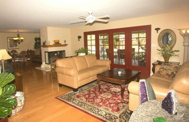 4124 E Camelback LR DR