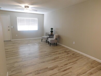 13814 N Garden Court Dr, Sun City, AZ 85351 - photo 7