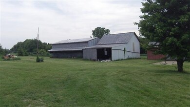 1402 E 300 S, La Porte, IN 46350 - photo 4