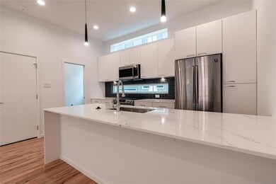 5931 Ross Ave unit 204, Dallas, TX 75206 - photo 5