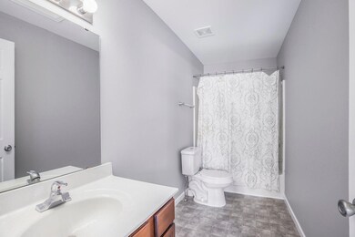 4647 Torrington Dr SE - Bathroom 1