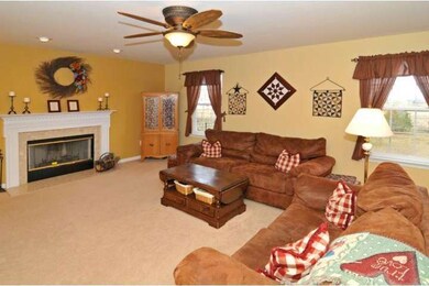 1005 Landis Rush Dr, Perkasie, PA 18944 - photo 4