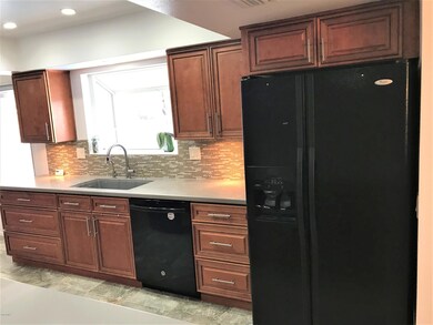 9839 W Evergreen Dr, Sun City, AZ 85373 - photo 3