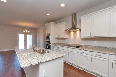7%20Kitchen3