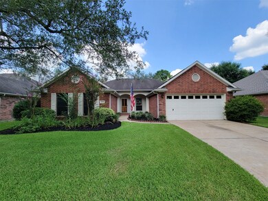 16102 Aberdeen Forest Dr, Houston, TX 77095 - photo 2