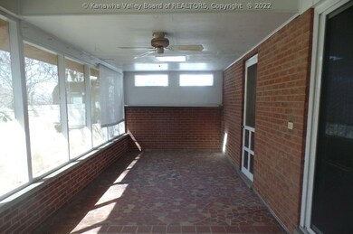 2718 Edwards Cir, Dunbar, WV 25064 - photo 7