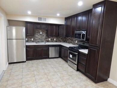 Kitchen 1 (2)