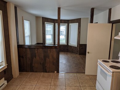 82 Willow St unit 2, Clinton, MA 01510 - photo 5