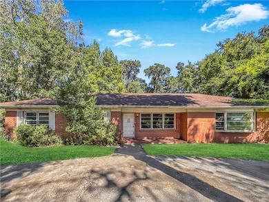 1918 E 63rd St, Savannah, GA 31404 - photo 4