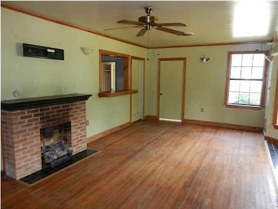 152 Jackson St, Hazlehurst, MS 39083 - photo 7