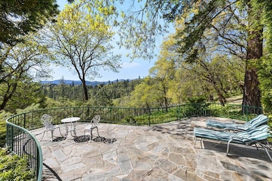 1129 Three Pines Rd, Grants Pass, OR 97526 - photo 5