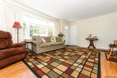 11 Hadel Rd, Schenectady, NY 12302 - photo 6