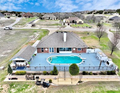 2205 Wills Way Dr, Granbury, TX 76049 - photo 2