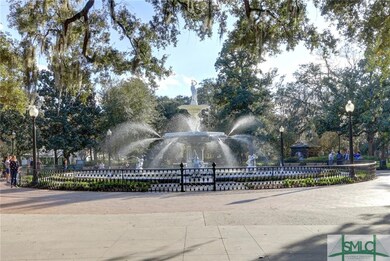 Just steps from Forsyth Park!  Meander through the
