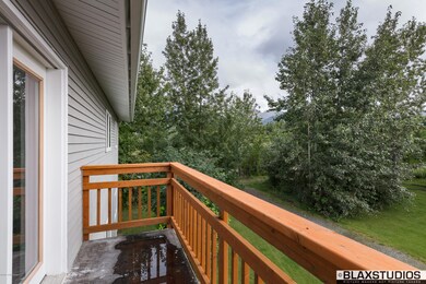 018-Exterior (1 of 7)
