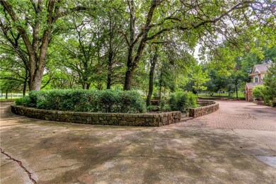 2101 W Coffee Creek Rd, Edmond, OK 73025 - photo 7