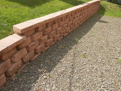 109 Parkwood Dr, Hawley, PA 18428 - photo 2