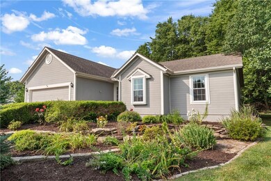 22673 S Washington Ave, Spring Hill, KS 66083 - photo 2