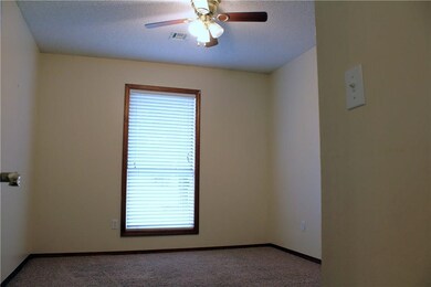 3910 W Beechwood Dr, Rogers, AR 72756 - photo 7
