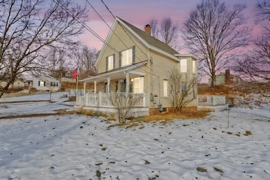 28 Miller St, Ludlow, MA 01056 - photo 2