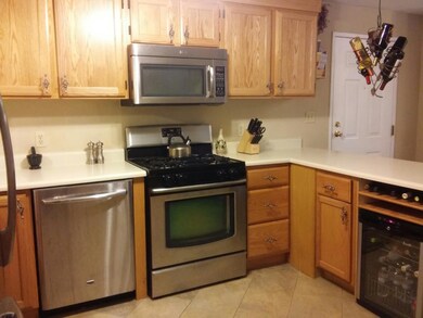 6 Knights Bridge Dr unit UJ306, Nashua, NH 03063 - photo 4