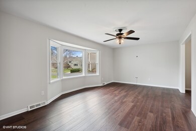 1112 Clover Ct, Batavia, IL 60510 - photo 4