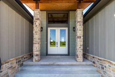 1809 Halls Creek Ave, Raymore, MO 64083 - photo 4