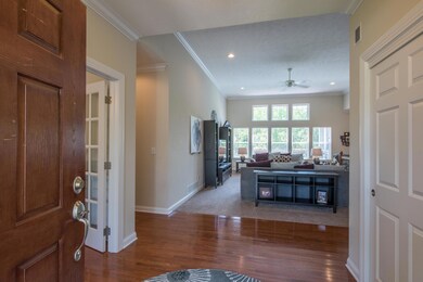 1099 Kempton Run Dr, Columbus, OH 43235 - photo 6