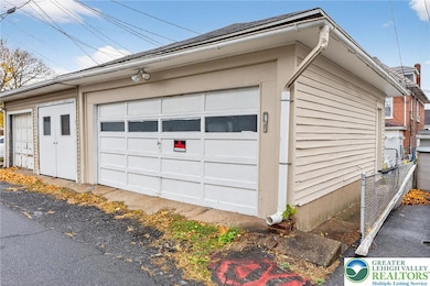 1608 Northampton St, Easton, PA 18042 - photo 5