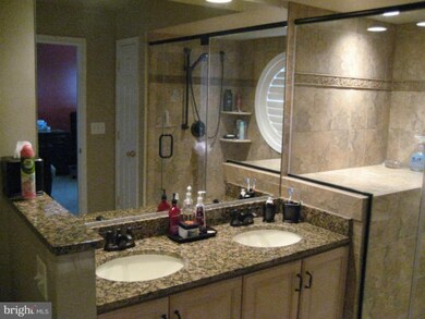 14105 Gullivers Trail, Bowie, MD 20720 - photo 7