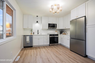 1120 4th Ave NW, East Grand Forks, MN 56721 - photo 6