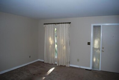 625 Simbury St, Columbus, OH 43228 - photo 5