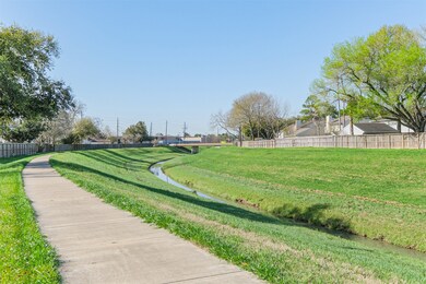 8227 Town Creek Dr, Houston, TX 77095 - photo 4