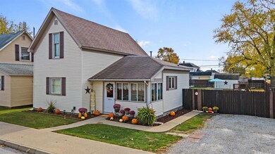 215 W Logan St, Markle, IN 46770 - photo 2