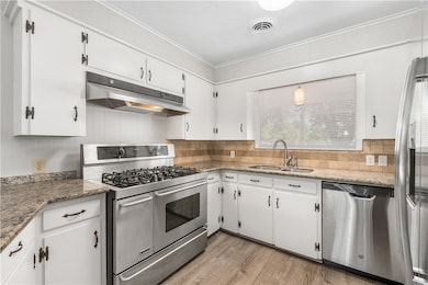 309 Borderbrook Dr, Bryan, TX 77801 - photo 6