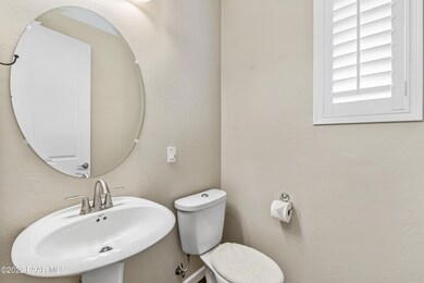 007_Powder Bathroom