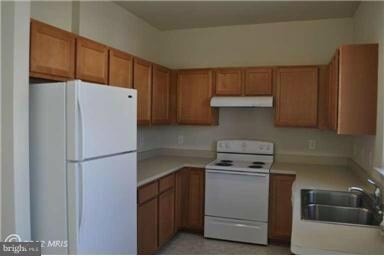 43511 Wheadon Terrace, Chantilly, VA 20152 - photo 2