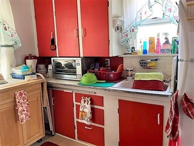 908 E 22nd Ct, Des Moines, IA 50317 - photo 3