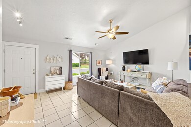 5 Living Room