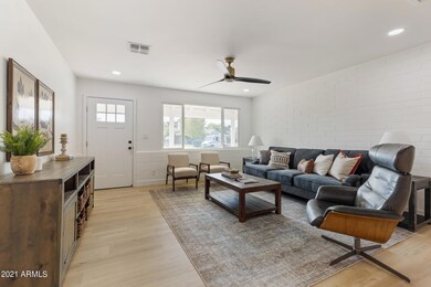 2423 N 69th St-6